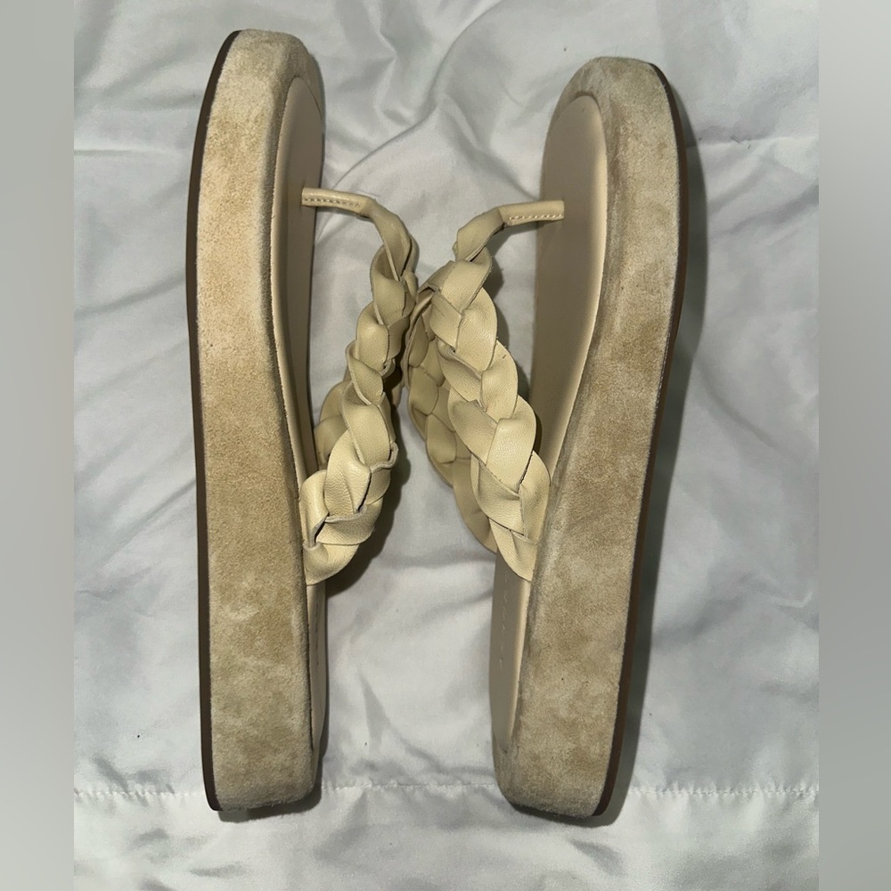 Aerosoles Phoebe tan Suede Leather
Flip Flop Thong Platform Sandal